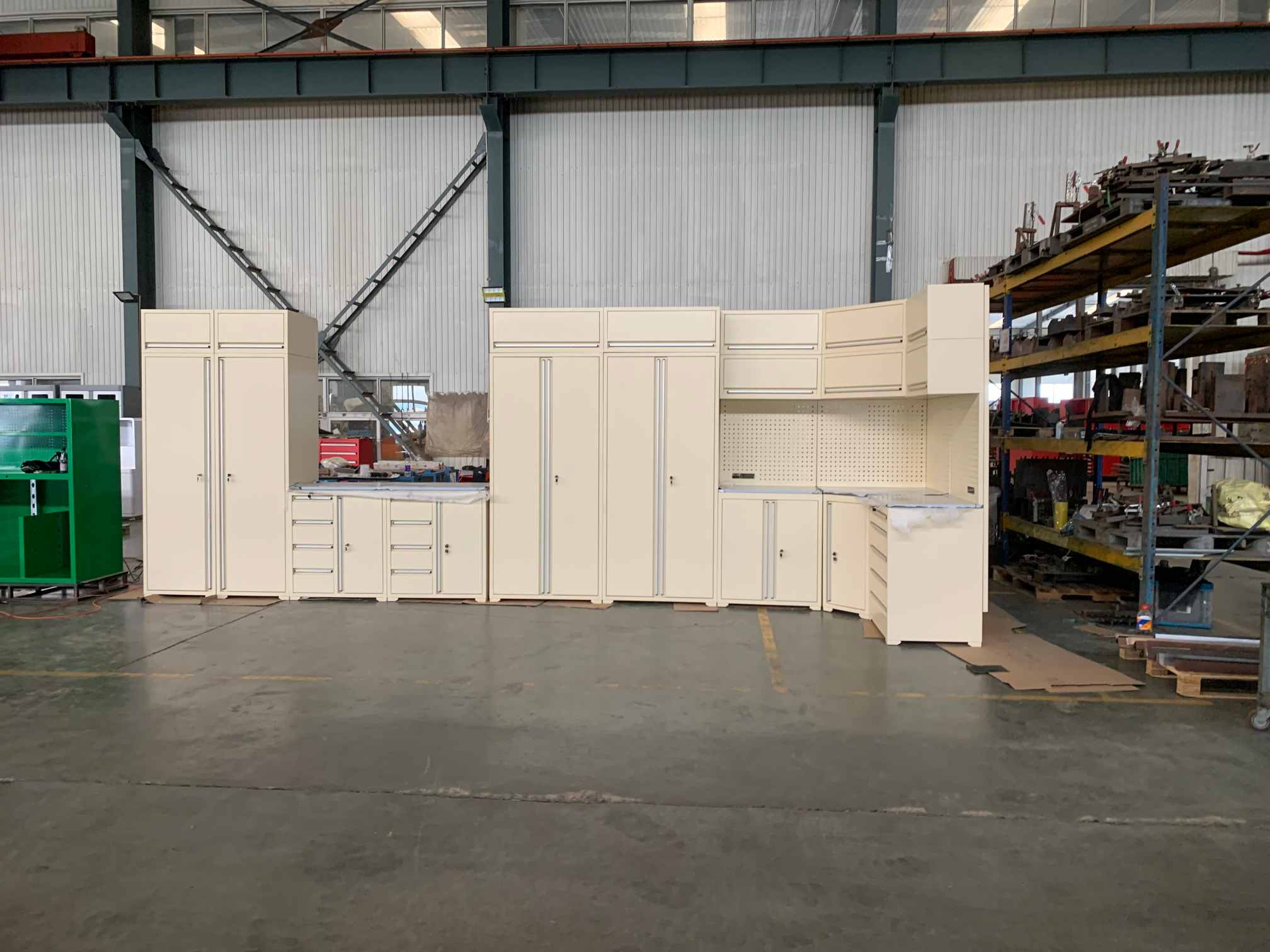 Ar patogi modulinė garažo įrankių spinta?